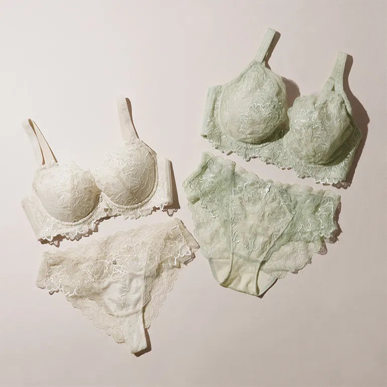 Naomi Push-Up Plunge Bra