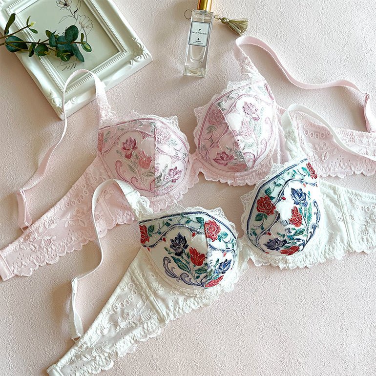 Naomi Push-Up Plunge Bra