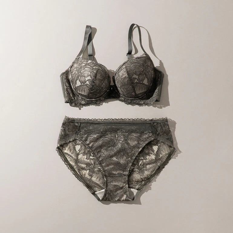 Naomi Push-Up Plunge Bra